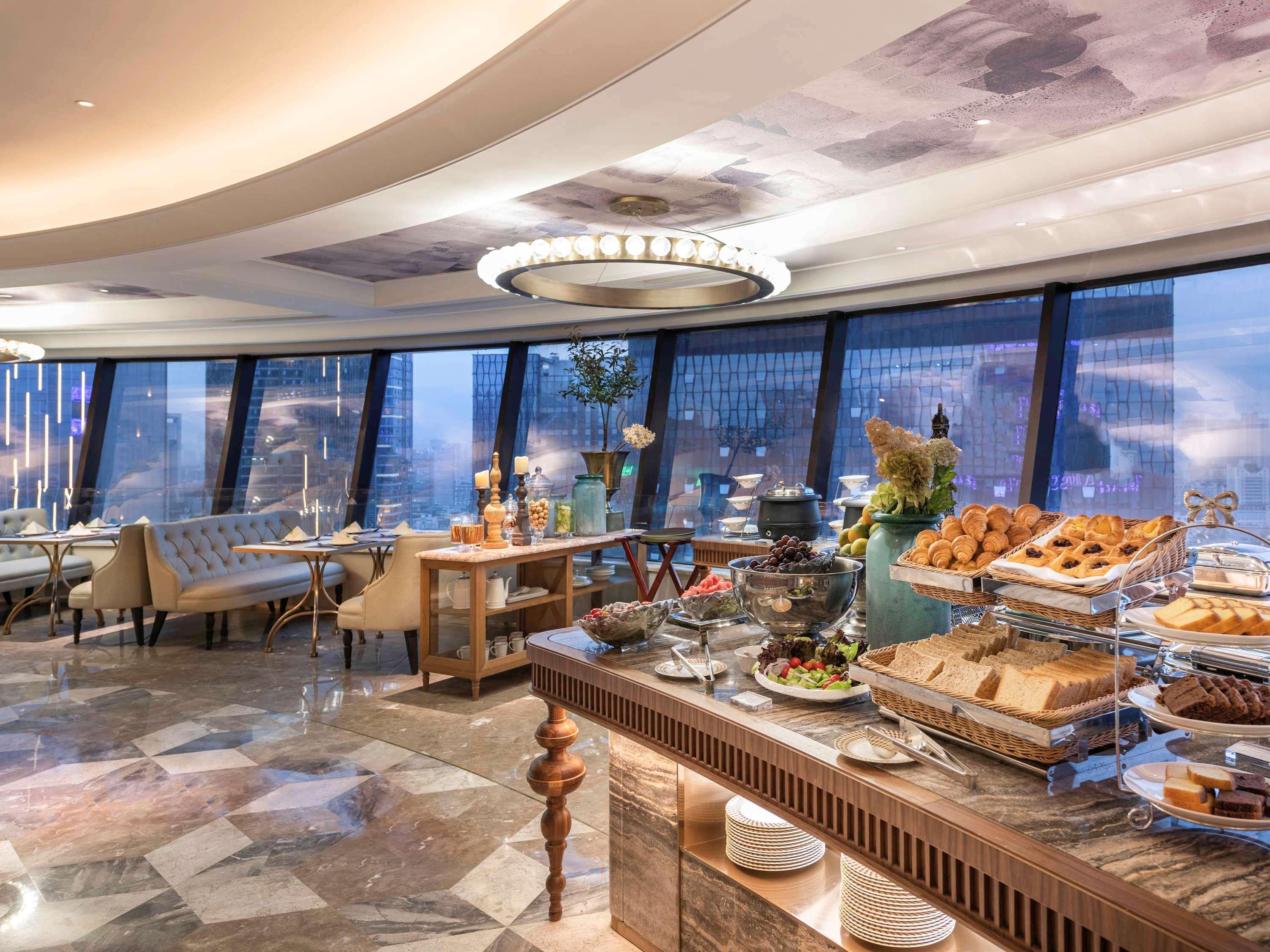 Mercure Chengdu Chunxi Bagian luar foto